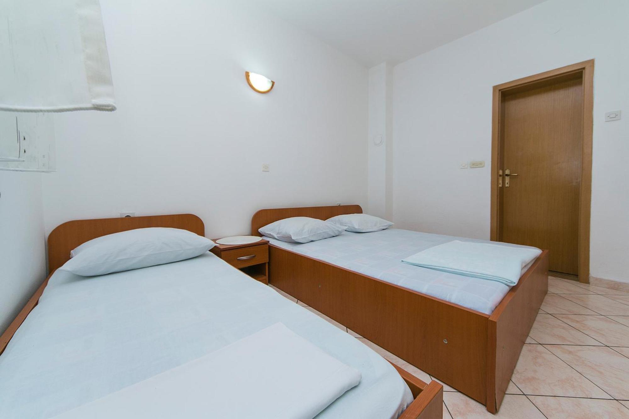 Apartments By The Sea Podaca, Makarska - 4734 الغرفة الصورة